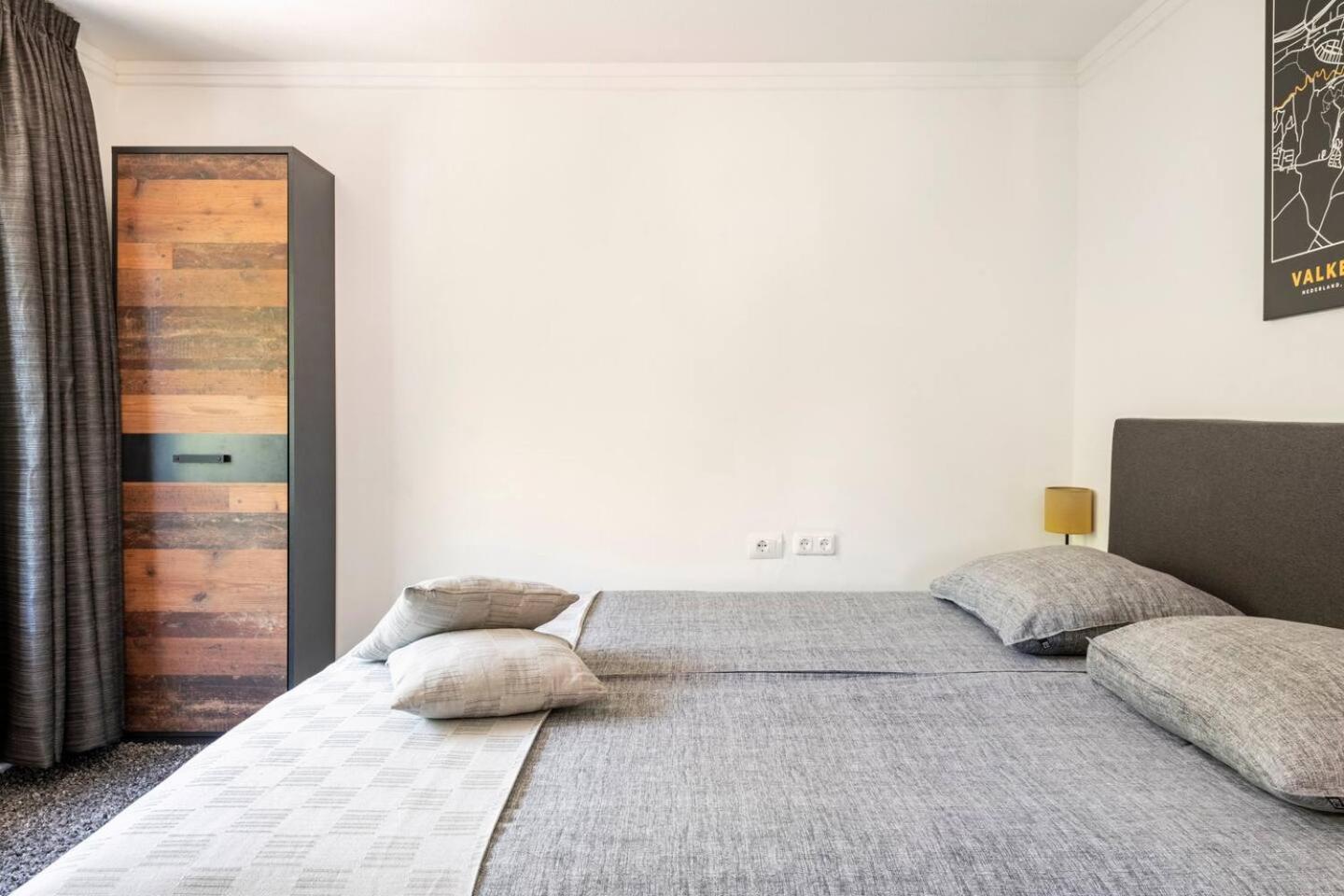 Valkenburg aan de Geul Logement Viphouse Valkenburg الغرفة الصورة